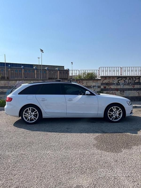 Usata Audi A4 190 CV (139 kW) 2014 Bianco Station wagon
