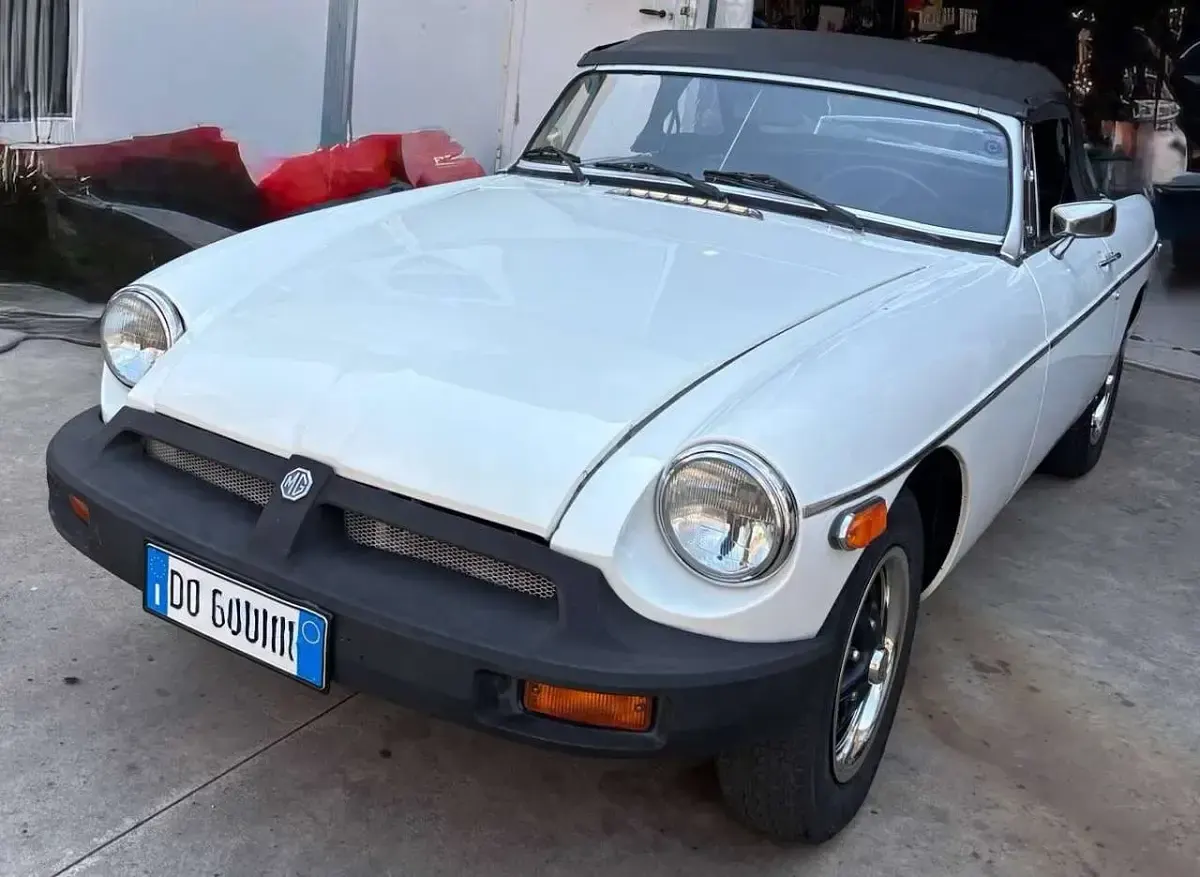 Usata MG B 82 CV (60 kW) 1978 Bianco Cabrio