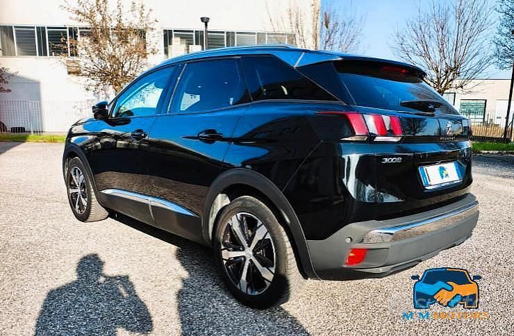 Usata Peugeot 3008 Allure 131 CV (96 kW) 2018 Nero SUV