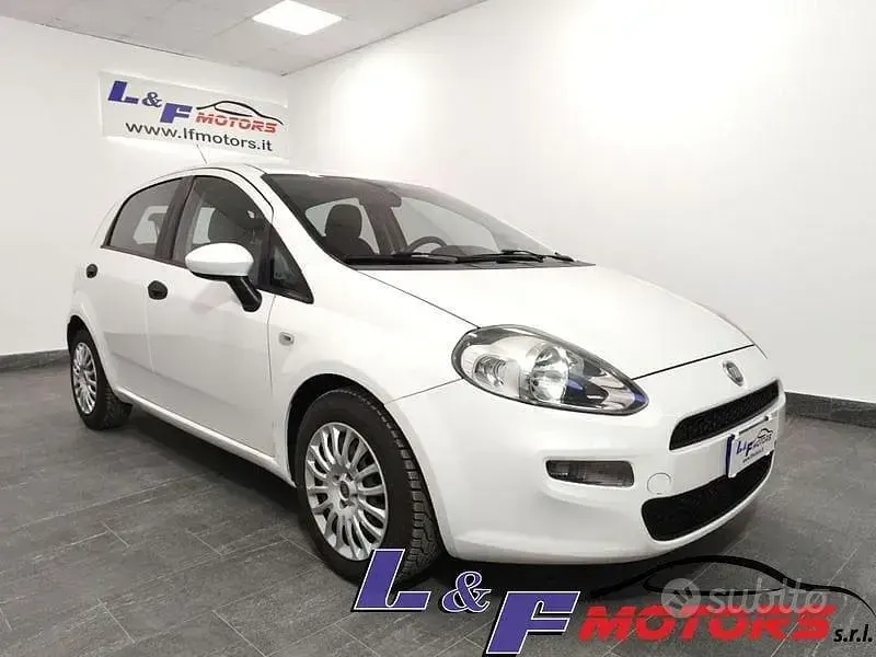 Usata Fiat Punto 84 CV (61 kW) 2014 Bianco Utilitaria