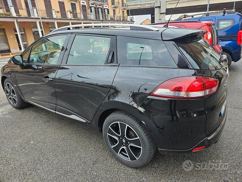 Usata Renault Clio GrandTour Intens 90 CV (66 kW) 2015 Nero Station wagon