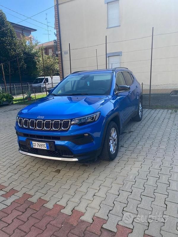 Blu Usata 2021 Jeep Compass SUV | 17.900 € (Buon prezzo) - Immagine 1/4