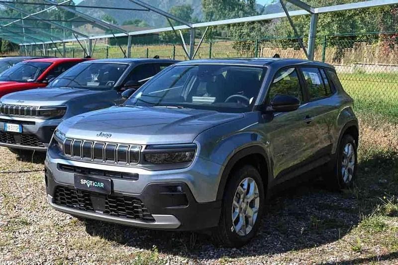 Nuova Jeep Avenger Altitude 101 CV (74 kW) 2025 Grigio SUV