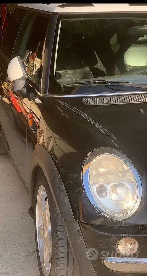 Usata Mini Cooper 116 CV (85 kW) 2004 Nero Utilitaria