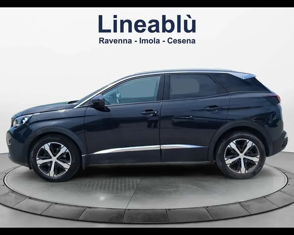Usata Peugeot 3008 Allure 131 CV (96 kW) 2020 Blu metalizzato scuro SUV