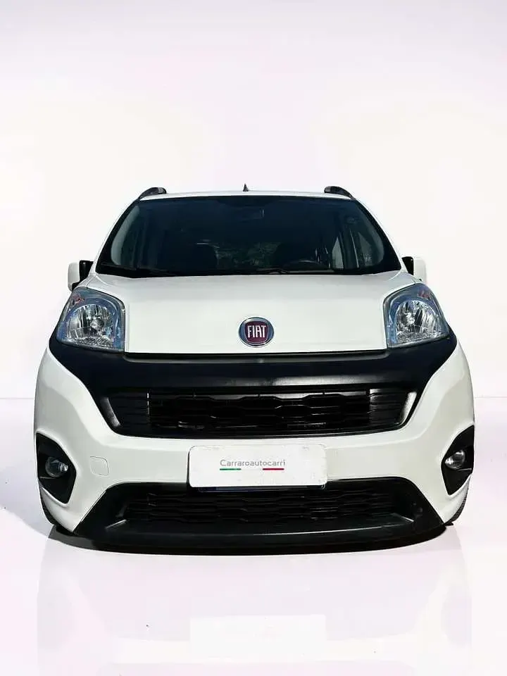Usata Fiat Qubo Trekking 95 CV (69 kW) 2018 Bianco Monovolume