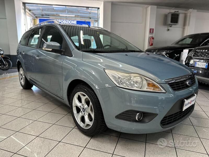 Azzurro Usata 2009 Ford Focus Station wagon | 2490 € (Buon prezzo) - Immagine 1/4