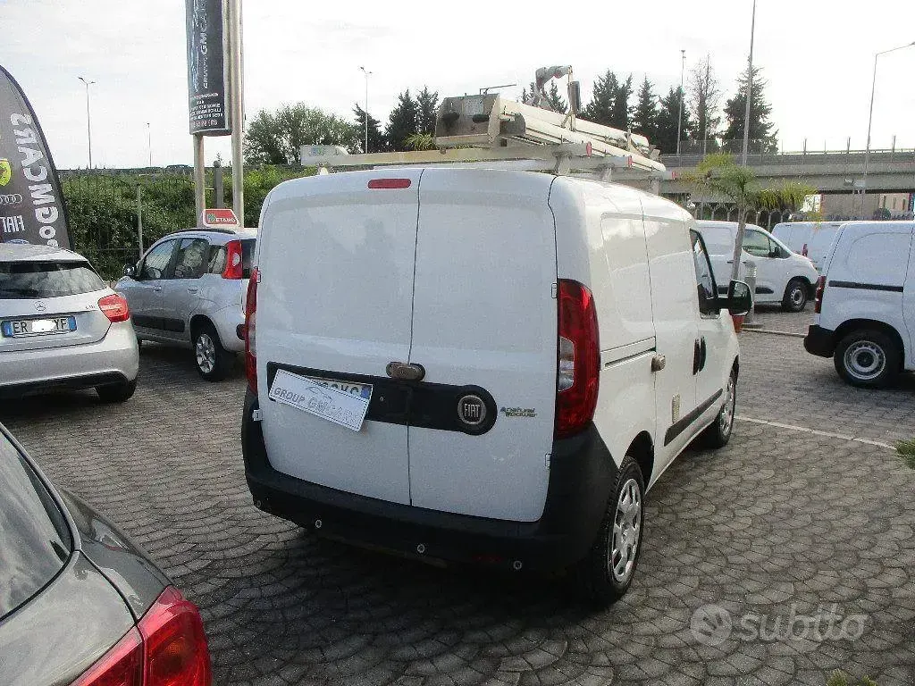 Usata Fiat Doblò 120 CV (88 kW) 2019 Bianco Monovolume
