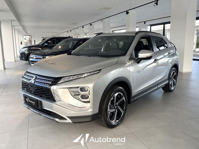 Nuova Mitsubishi Eclipse Cross Instyle 188 CV (138 kW) 2025 Argento SUV