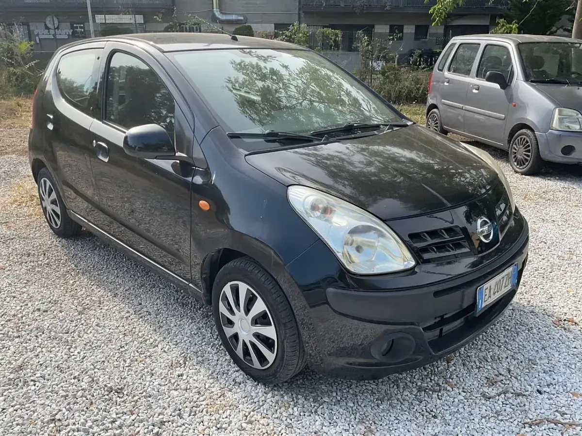 Usata Nissan Pixo 68 CV (50 kW) 2010 Nero Utilitaria