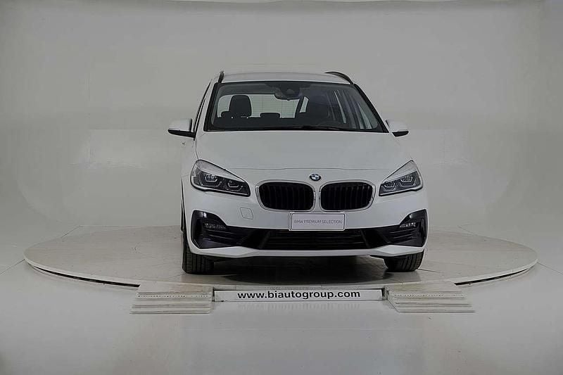 Usata BMW 220 Gran Tourer 190 CV (139 kW) 2021 Bianco Monovolume