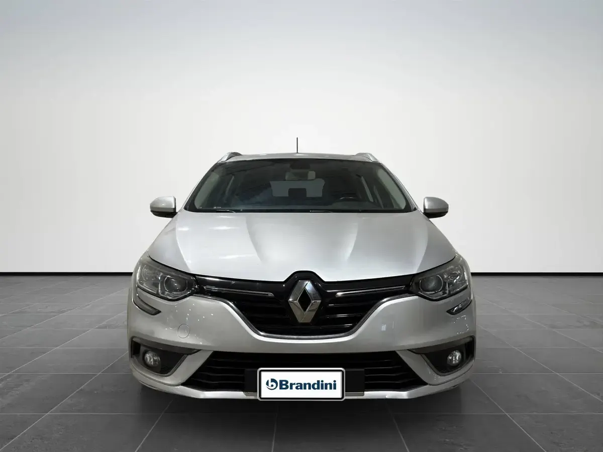 Usata Renault Mégane GrandTour Business 110 CV (80 kW) 2018 Grigio chiaro Station wagon