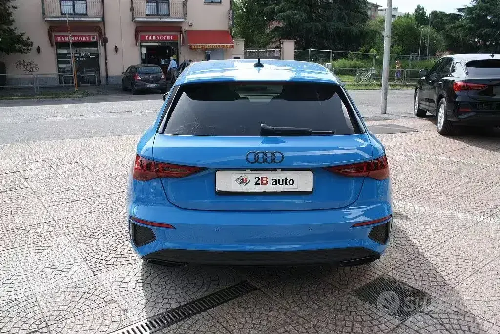 Usata Audi A3 S-Line 150 CV (110 kW) 2022 Blu Berlina