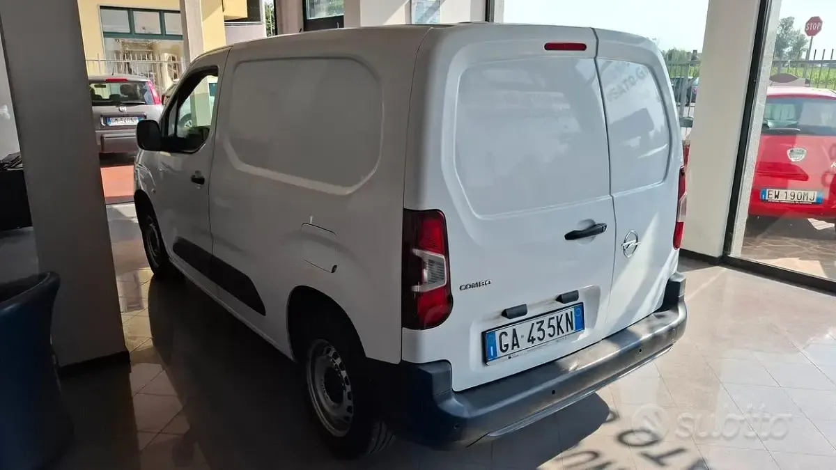 Usata Opel Combo Edition 102 CV (75 kW) 2020 Bianco Monovolume