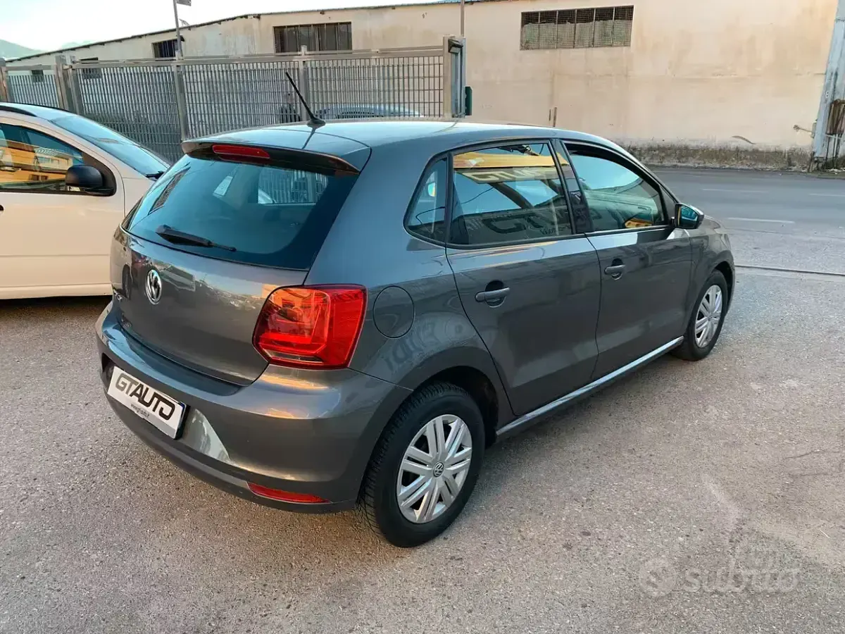 Usata VW Polo 60 CV (44 kW) 2016 Grigio Berlina