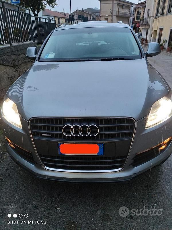 Usata Audi Q7 240 CV (176 kW) 2008 Grigio SUV
