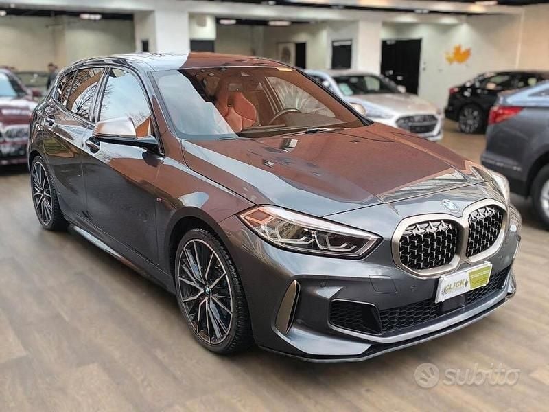 Begagnad BMW M135 Efficient Dynamics 306 HK (225 kW) 2021 Grå Halvkombi