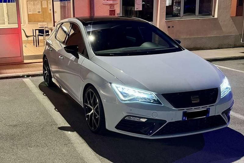 Usata Cupra Leon 290 CV (213 kW) 2020 Berlina