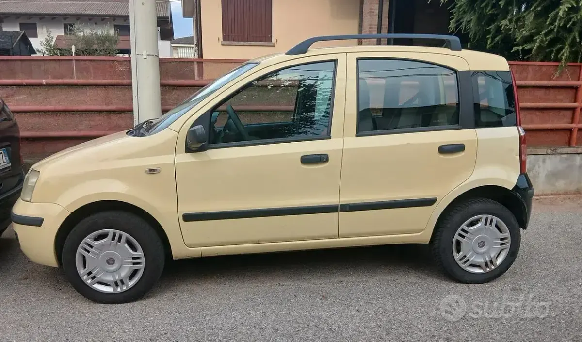 Usata Fiat Panda Dynamic 60 CV (44 kW) 2007 Giallo Utilitaria