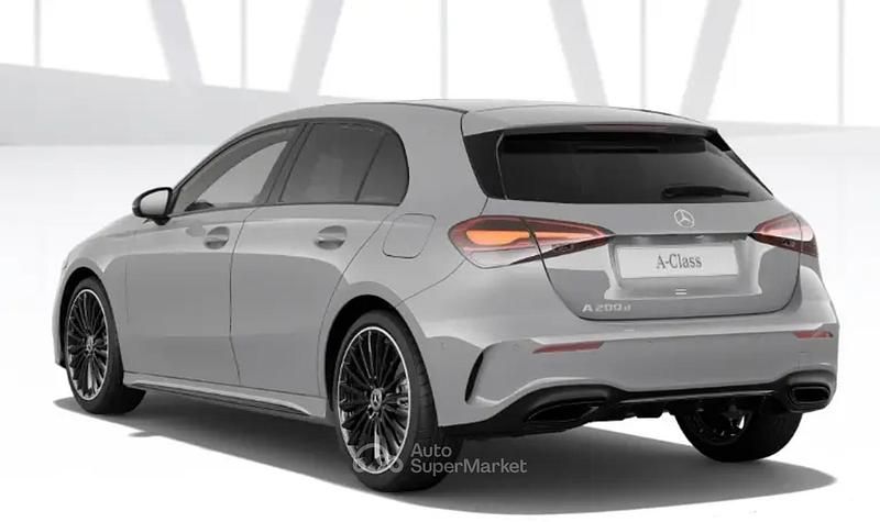 Nuova Mercedes A200 AMG line 150 CV (110 kW) 2025 Grigio Berlina
