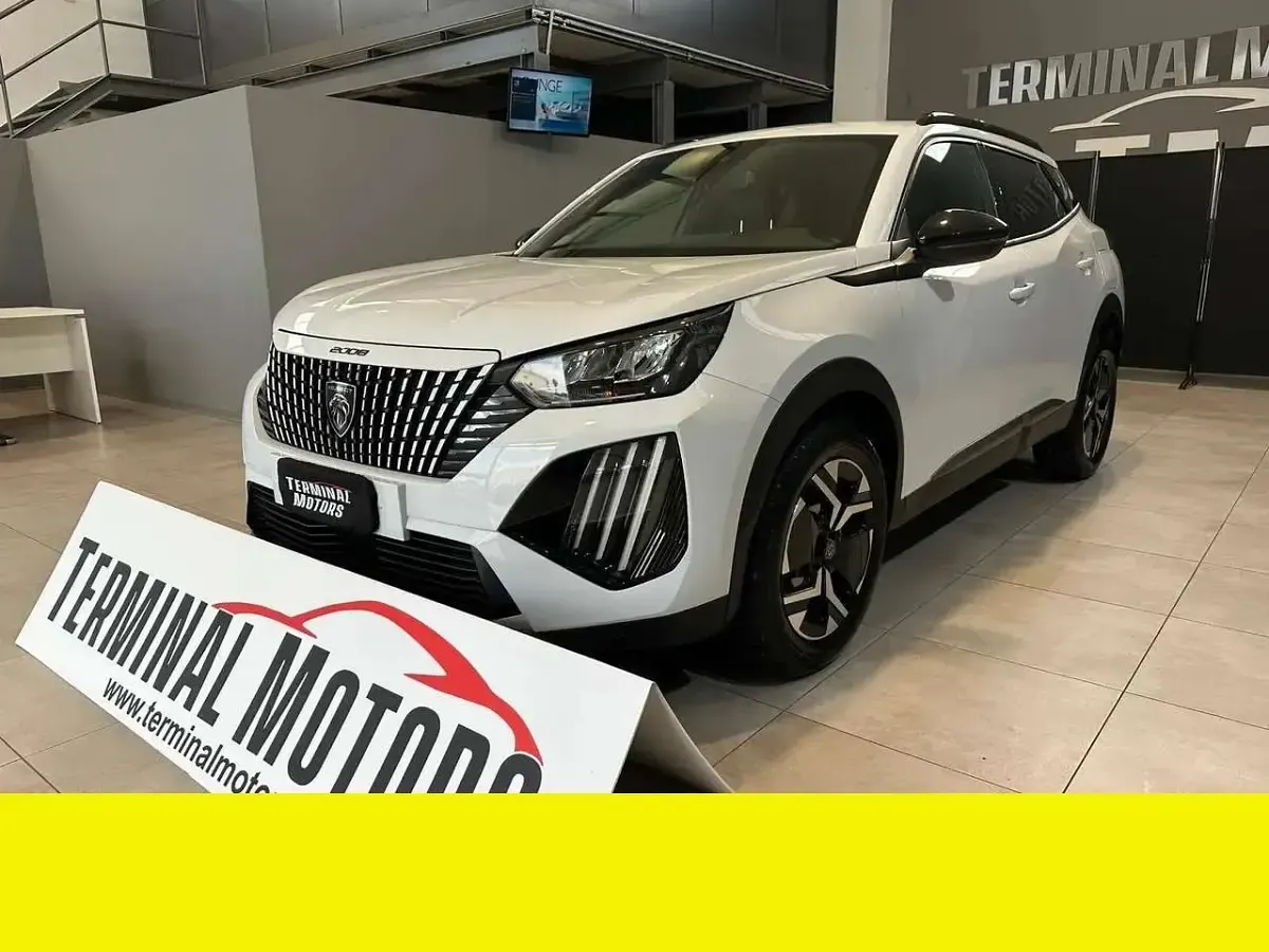 Usata Peugeot 2008 102 CV (75 kW) 2024 Other SUV