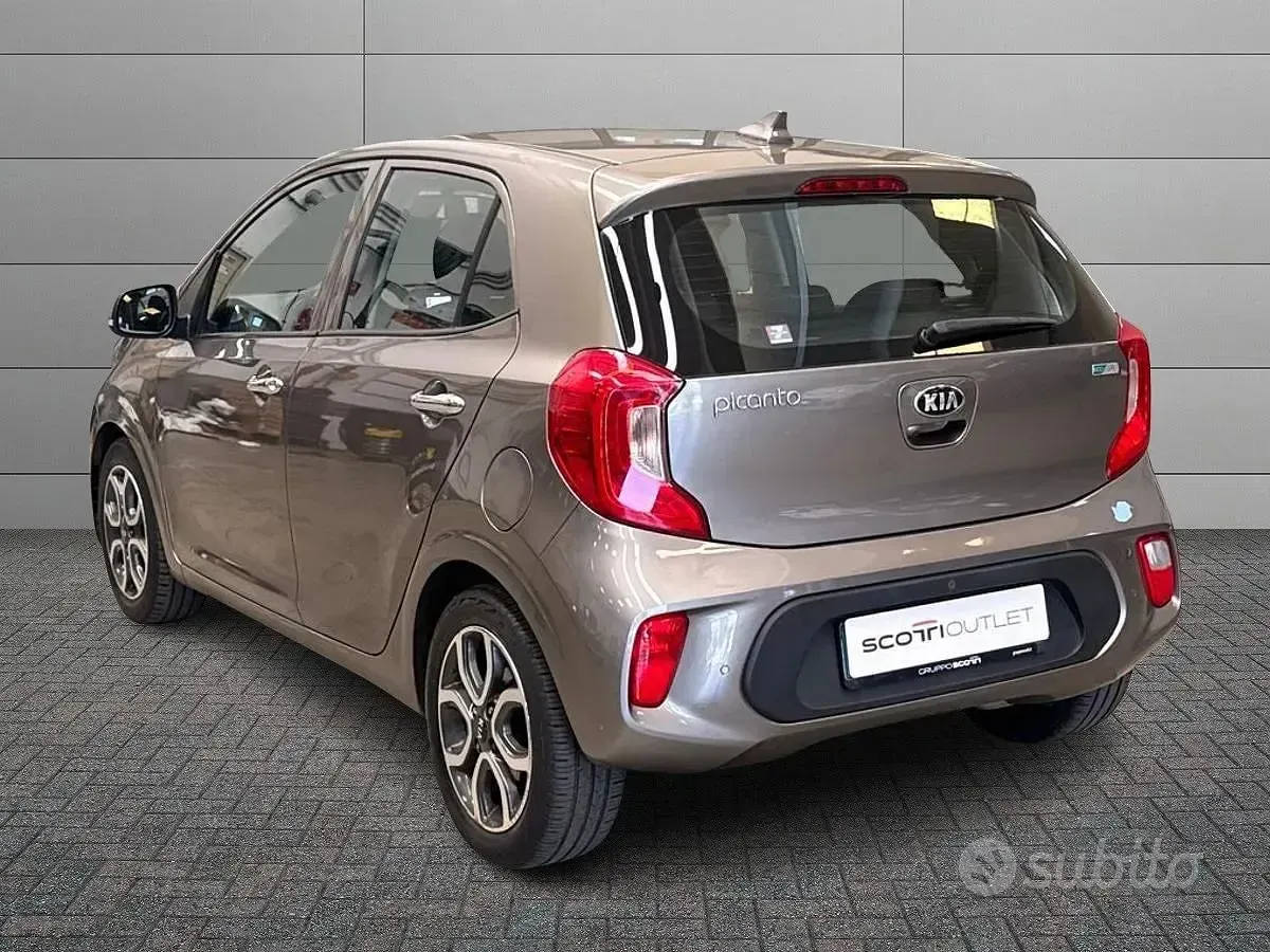 Usata Kia Picanto 65 CV (47 kW) 2019 Grigio Utilitaria
