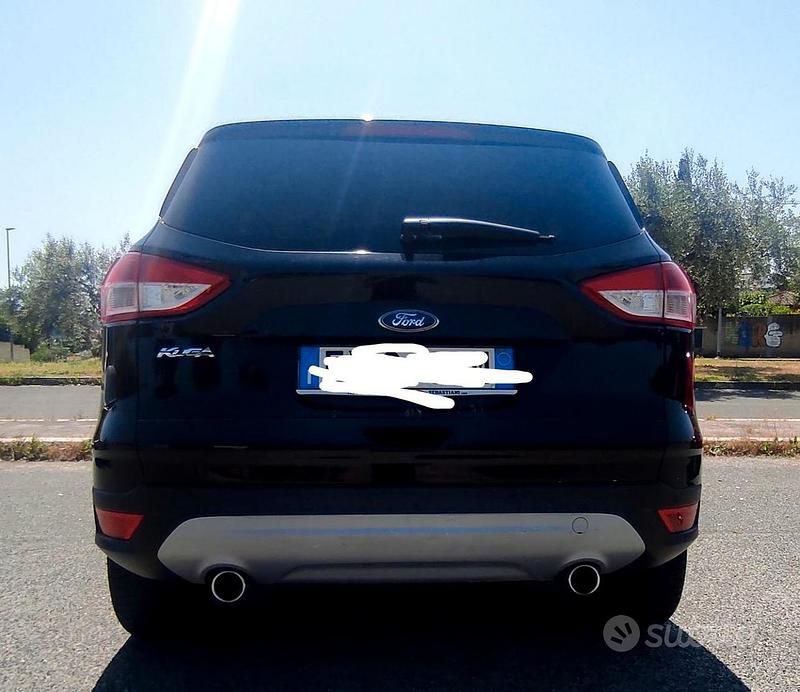 Begagnad Ford Kuga Titanium 150 HK (110 kW) 2015 Svart SUV