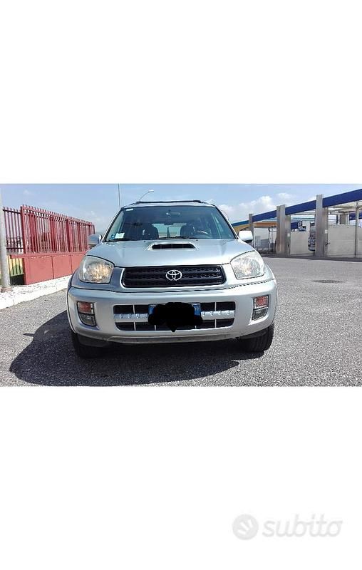 Usata Toyota RAV4 116 CV (85 kW) 2003 Grigio SUV
