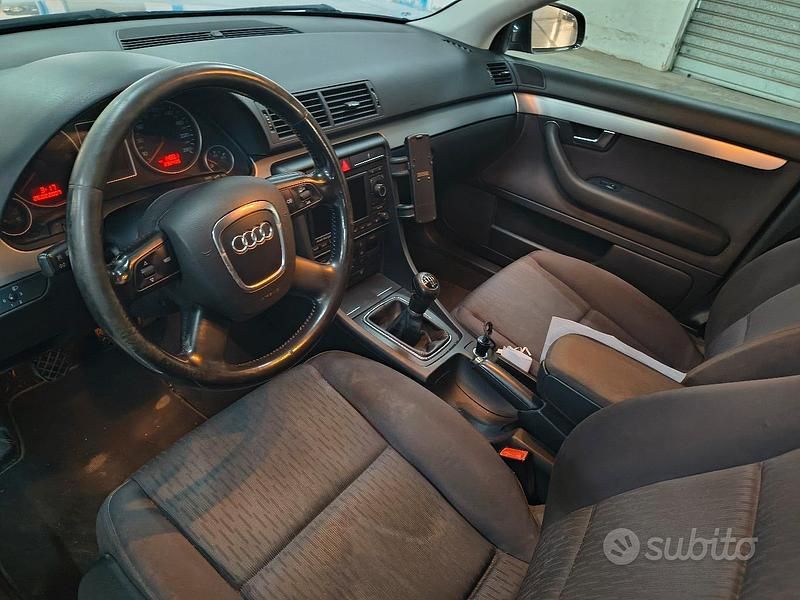Usata 2007 Audi A4 Tre volumi | 4000 € - Immagine 1/4