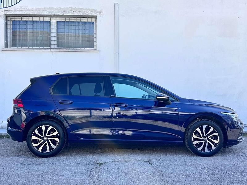 Usata VW Golf VIII Active 150 CV (110 kW) 2022 Other Berlina