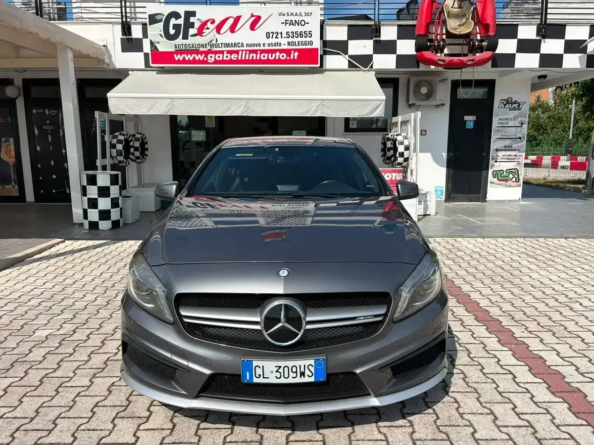 Usata Mercedes A45 AMG AMG 360 CV (264 kW) 2015 Grigio Utilitaria