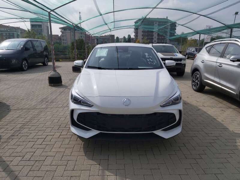 Nuova MG MG3 Comfort 102 CV (75 kW) 2025 Dover white Utilitaria