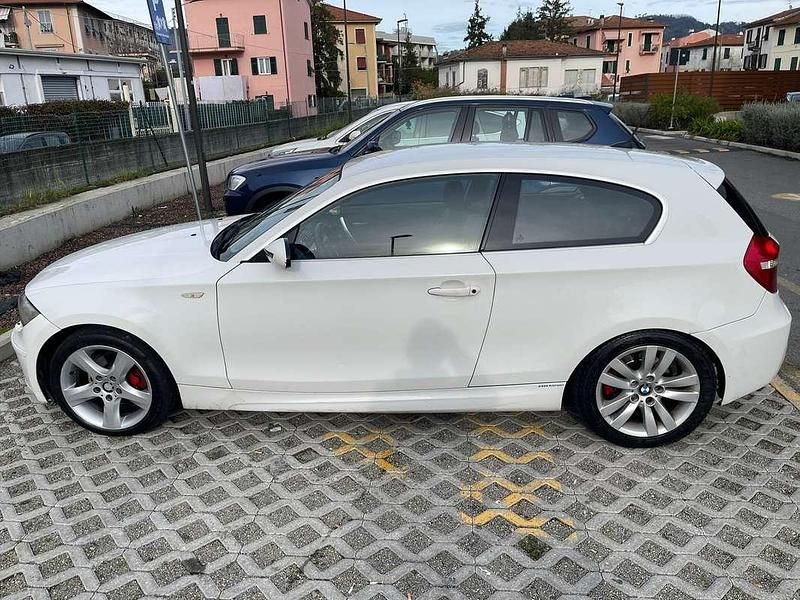 Usata BMW 118 143 CV (105 kW) 2007 Utilitaria