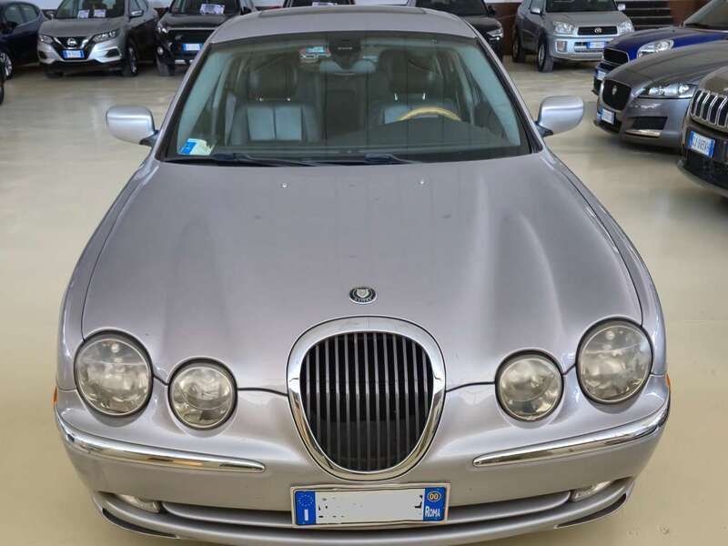 Usata Jaguar S-Type Executive 238 CV (175 kW) 2000 Grigio Berlina