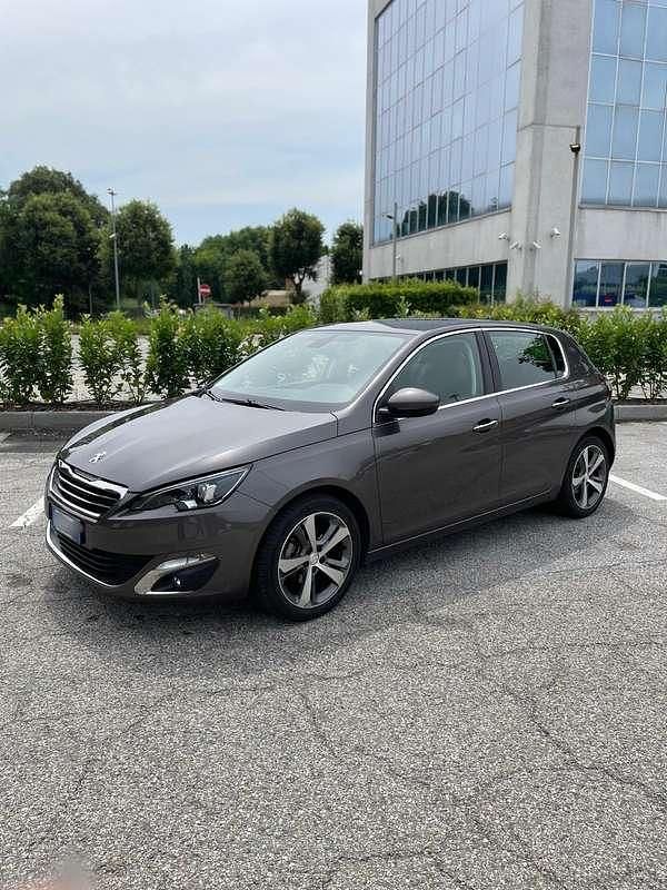 Usata Peugeot 308 Allure 131 CV (96 kW) 2015 Berlina