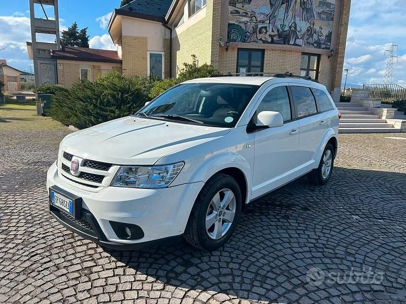 Usata Fiat Freemont Lounge 140 CV (102 kW) 2013 Bianco SUV