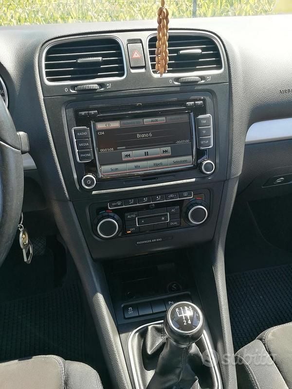 Usata VW Golf VI Highline 105 CV (77 kW) 2010 Nero Utilitaria