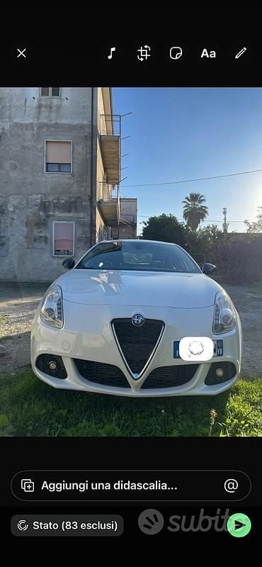 Bianco Usata 2014 Alfa Romeo Giulietta Tre volumi | 8000 € (Buon prezzo) - Immagine 1/4