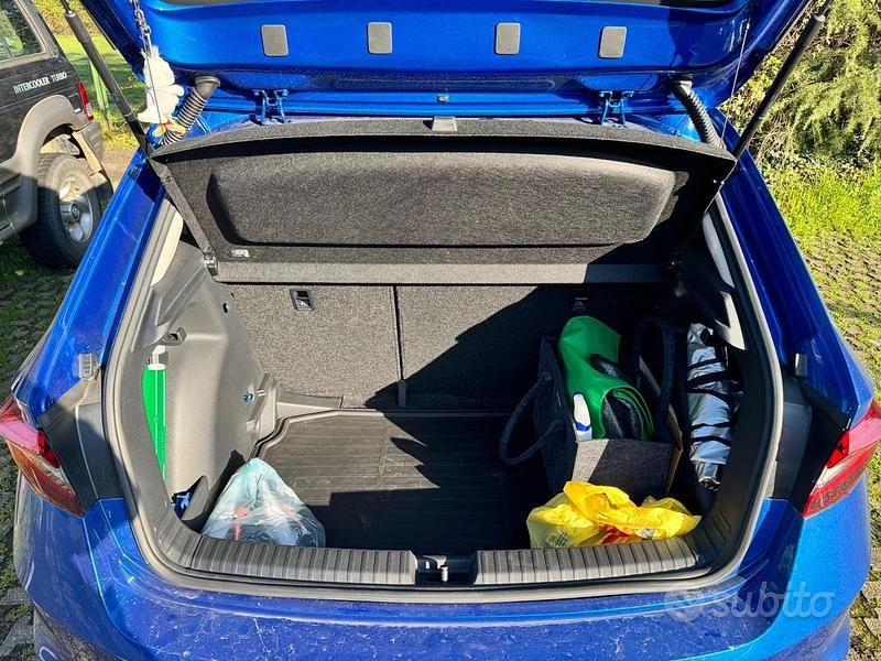 Usata Skoda Fabia 95 CV (69 kW) 2025 Blu Utilitaria