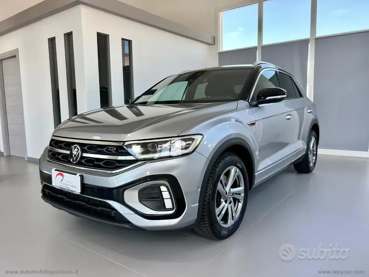 Usata VW T-Roc R-line 150 CV (110 kW) 2024 Grigio SUV