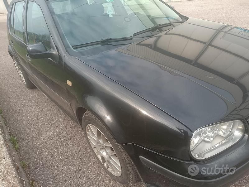 Usata VW Golf III 90 CV (66 kW) 1998 Nero Berlina