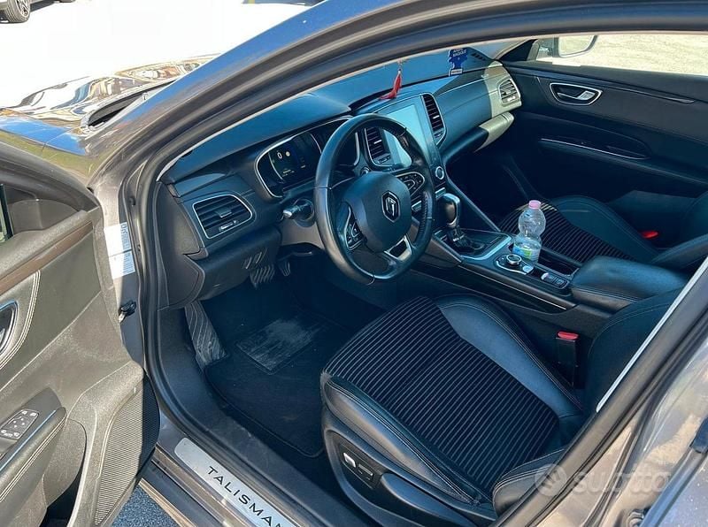 Usata Renault Talisman 160 CV (117 kW) 2016 Grigio Berlina