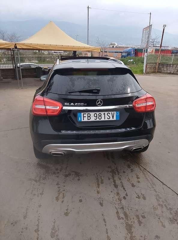 Usata Mercedes GLA200 136 CV (100 kW) 2015 SUV