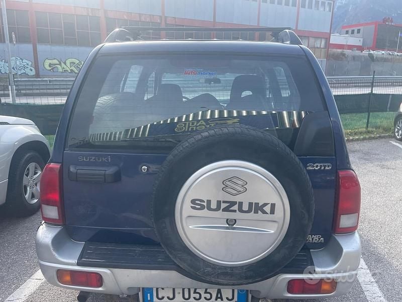 Usata Suzuki Grand Vitara 108 CV (79 kW) 2003 Blu Station wagon
