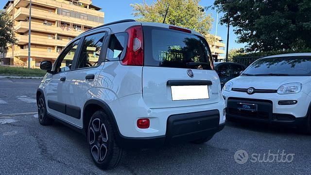 Usata Fiat Panda City Life 70 CV (51 kW) 2021 Bianco pastello Utilitaria