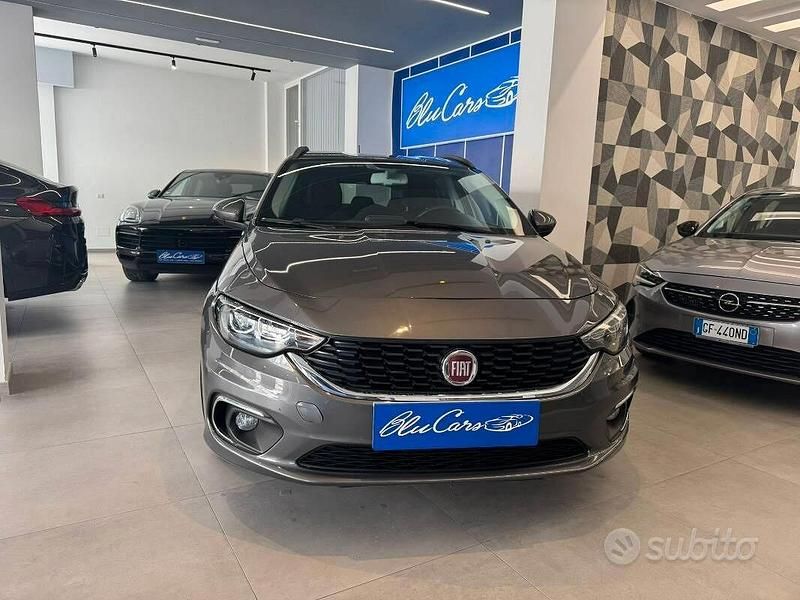 Usata Fiat Tipo Business 120 CV (88 kW) 2020 Grigio Station wagon