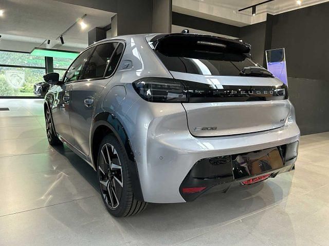 Nuova Peugeot e-208 GT 114 kW (156 CV) 2025 Grigio Utilitaria