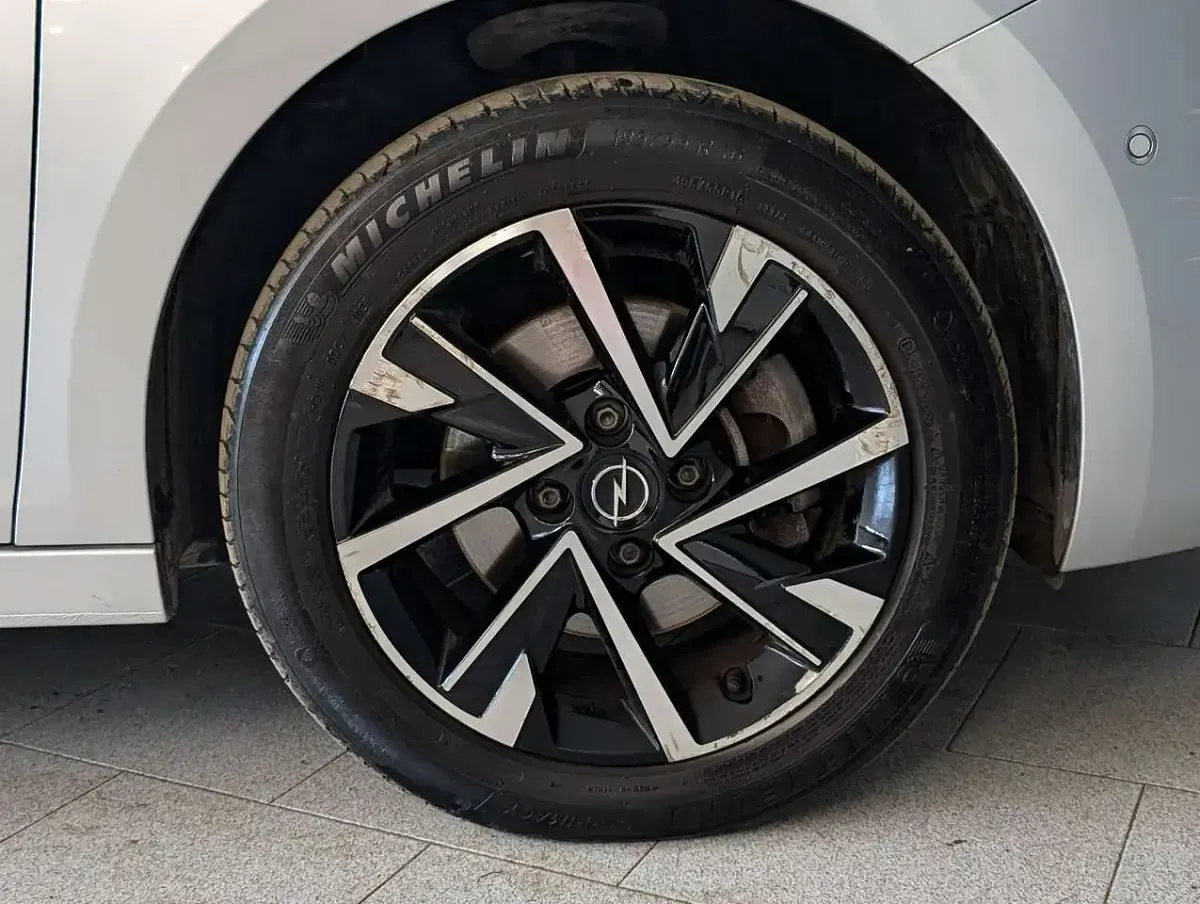Usata Opel Corsa S 101 CV (74 kW) 2025 Other Utilitaria
