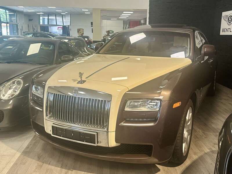 Marrone Usata 2011 Rolls Royce Ghost Tre volumi | 129.000 € - Immagine 1/4