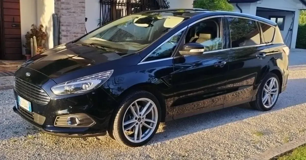 Usata Ford S-MAX Business Edition 209 CV (153 kW) 2016 Monovolume
